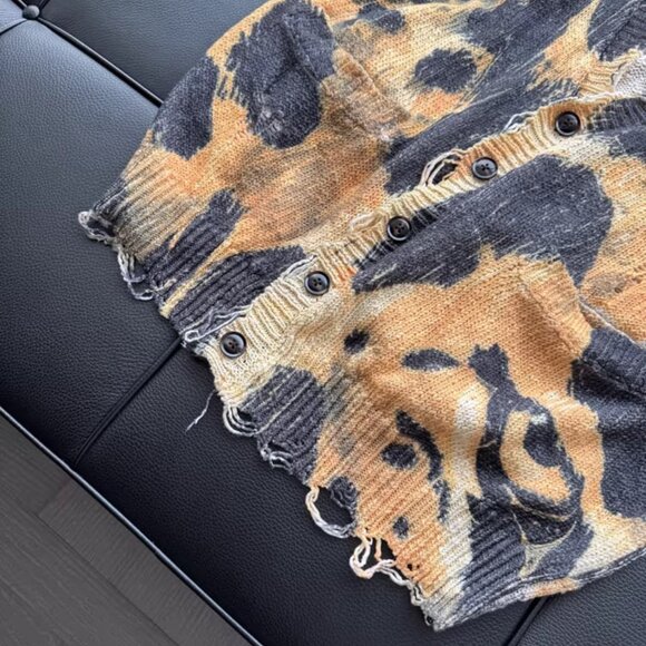 R13 Oversized Sweater Cardigan In Leopard - Picture 10 of 12